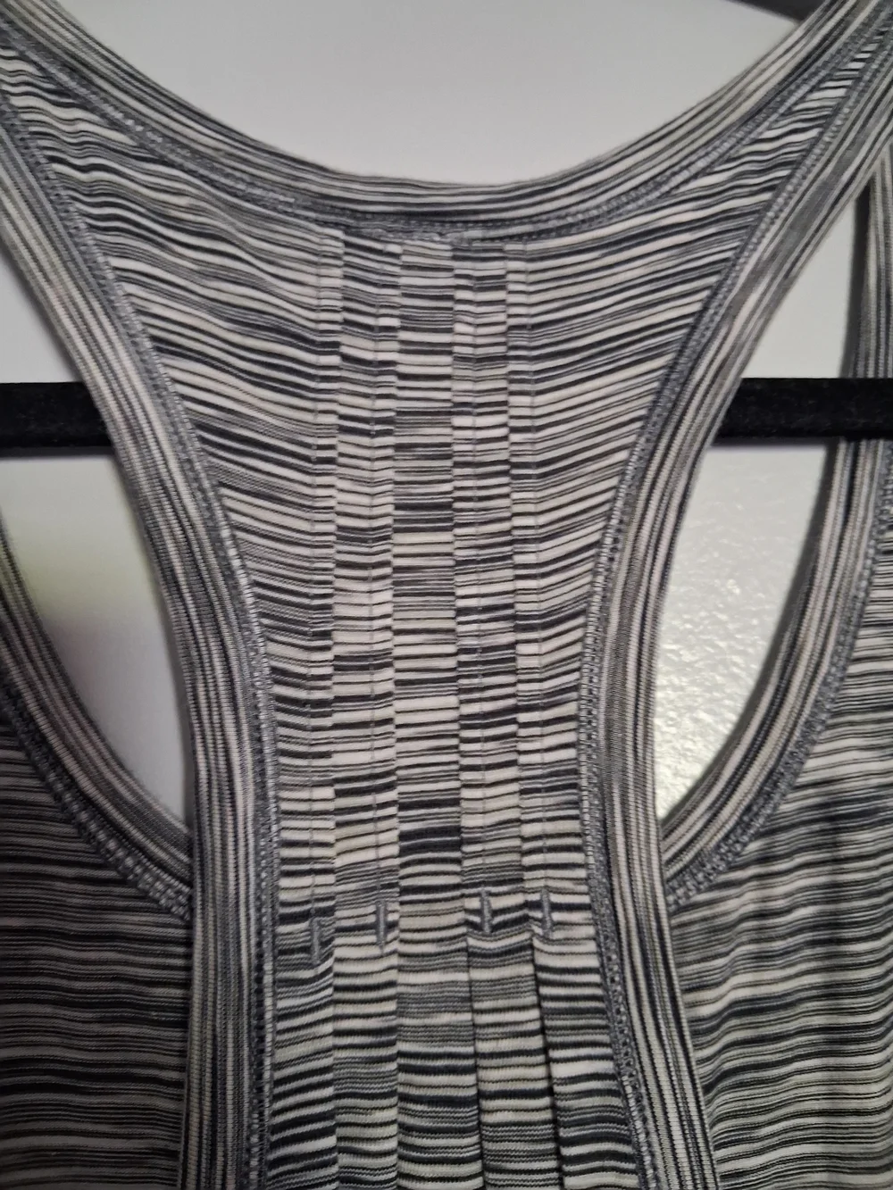 Lululemon Yogi Everyday Tank🖤🩶 Space Dye White Black